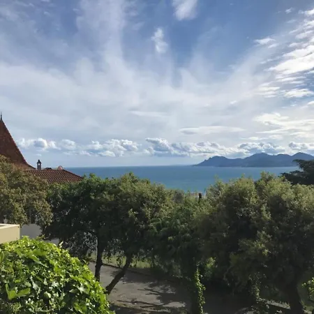 - Le Saint Georges Avec Superbe Jardin Et Vue Panoramique Apartment