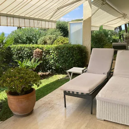 - Le Saint Georges Avec Superbe Jardin Et Vue Panoramique Apartment *
